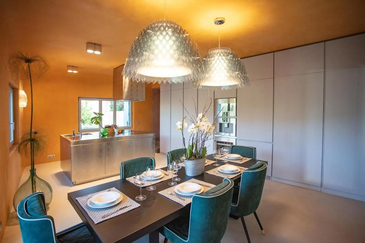Is Molas Villas Pula